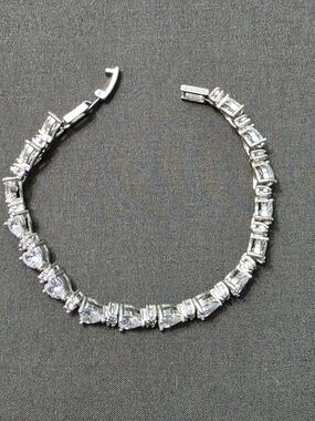 Estate - Silver Tone - Fashion Heart Tennis Braclet - 254